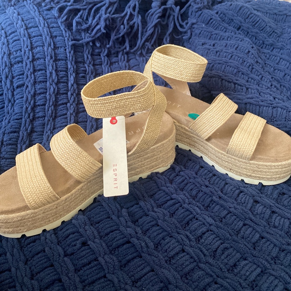 Platform sandals